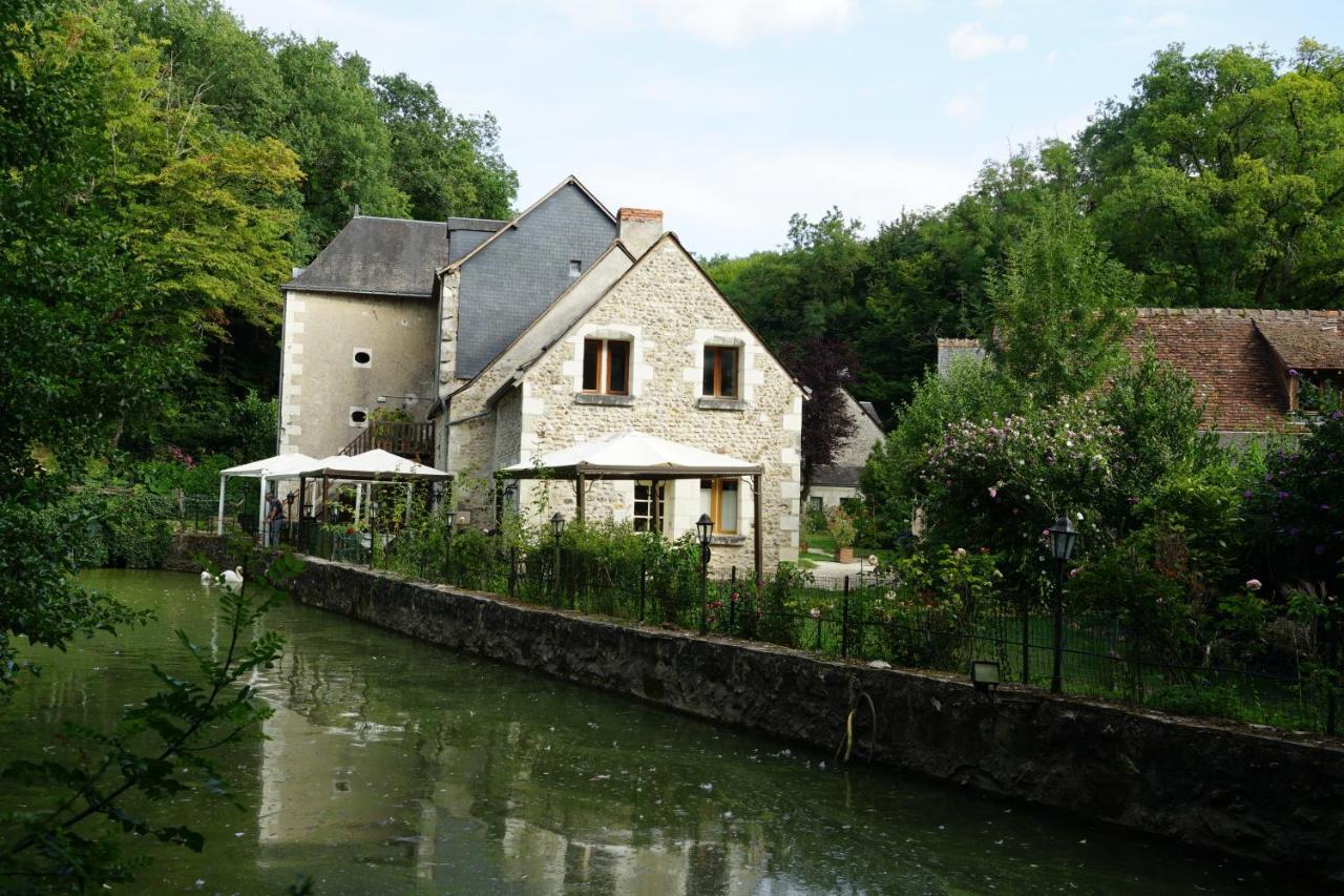 Cerelles Le Moulin De La Planche Bed & Breakfast エクステリア 写真