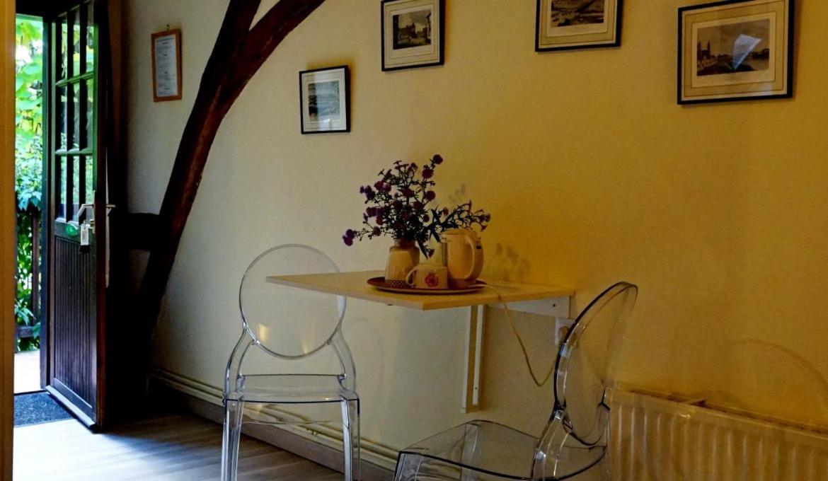 Cerelles Le Moulin De La Planche Bed & Breakfast エクステリア 写真